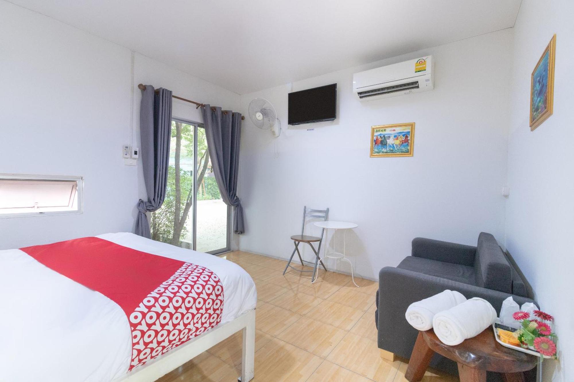 Hotel Oyo 644 Pong Pai House à Bangkok Extérieur photo