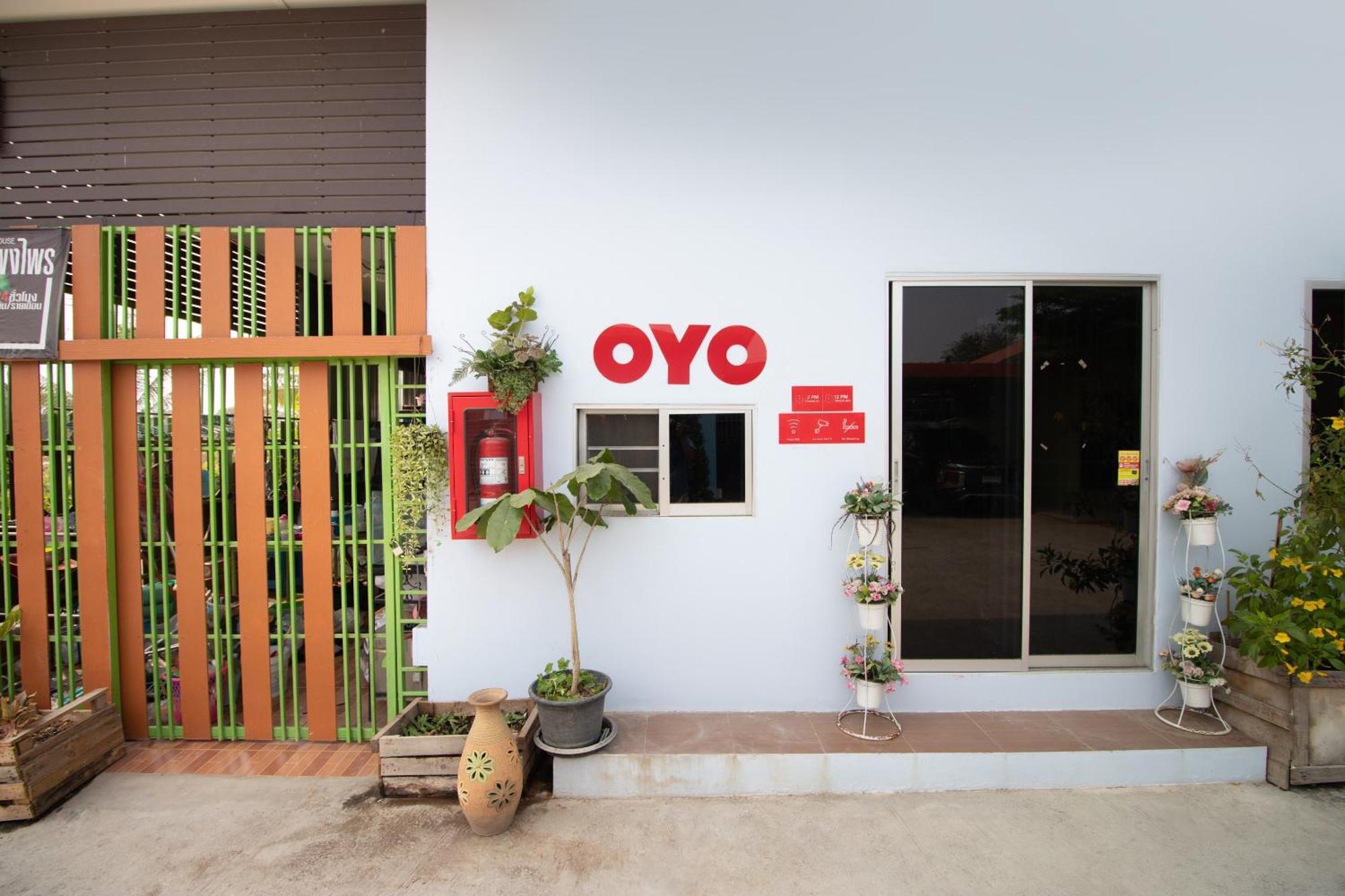 Hotel Oyo 644 Pong Pai House à Bangkok Extérieur photo