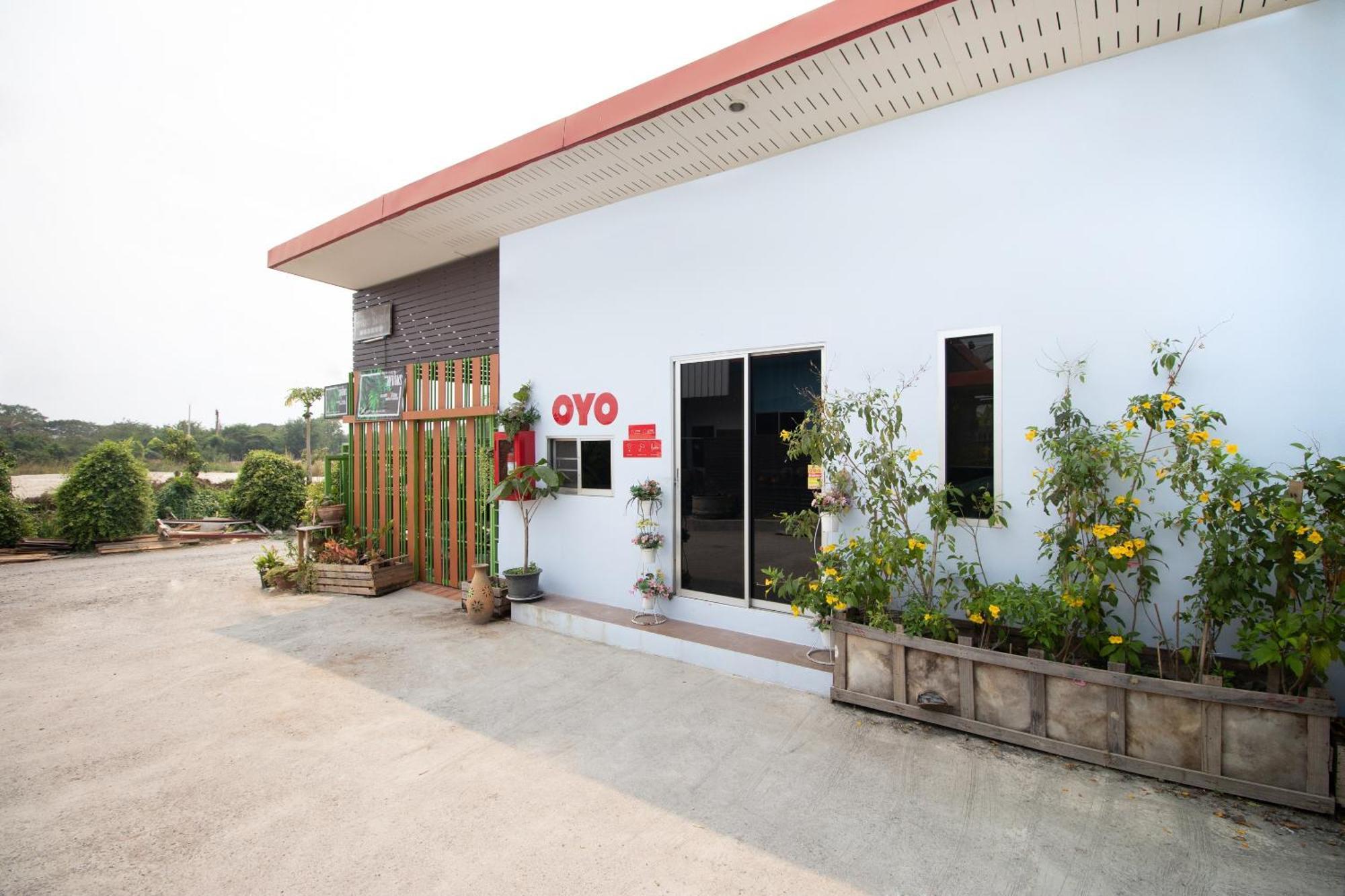 Hotel Oyo 644 Pong Pai House à Bangkok Extérieur photo